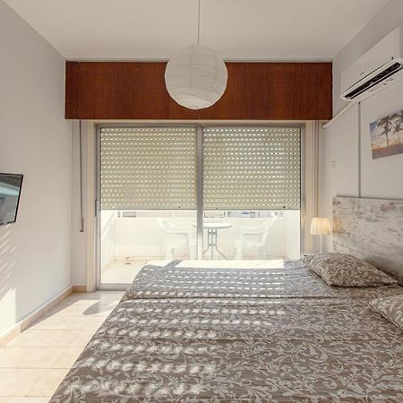 Furnished Seafront Studio Larnaca Luaran gambar